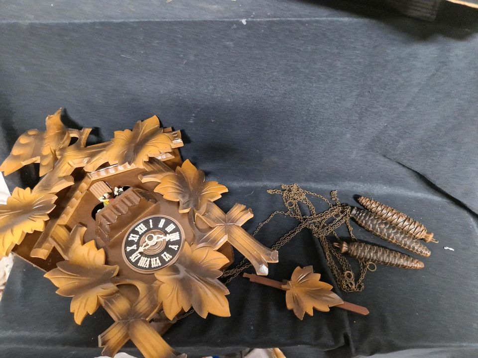 Kuckucksuhr, Wanduhr