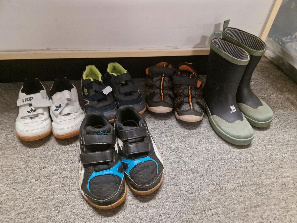 Konvolut Jungen Schuhe Gr 31