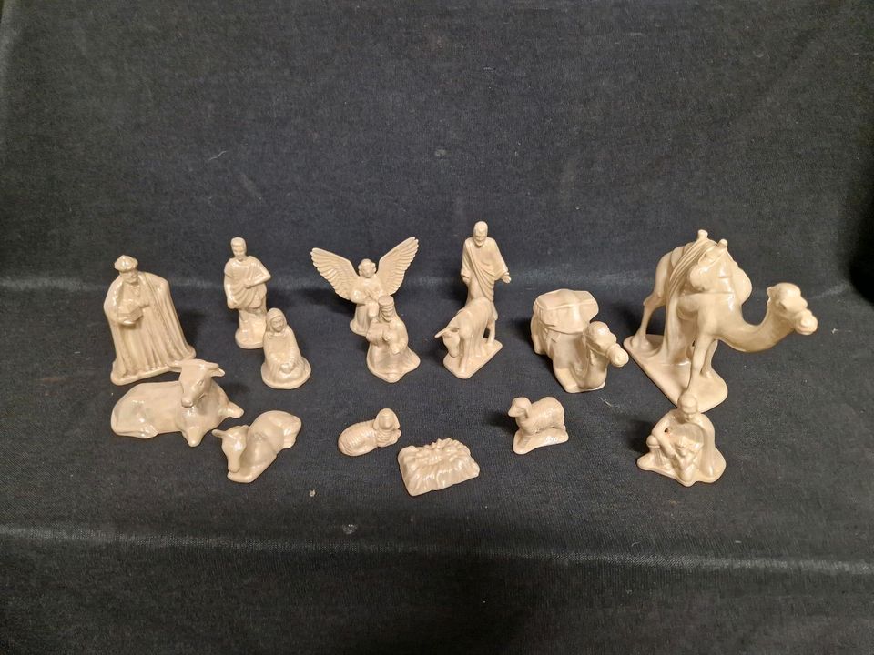 Krippen Figuren , Porzellan, Keramik glänzend Perlmutt