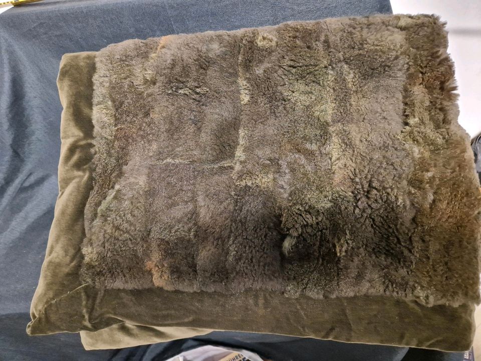 Wolldecke Oliv braun