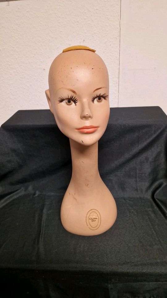 Schaufensterbüste , Christian Dior 54 cm hoch, Perücke
