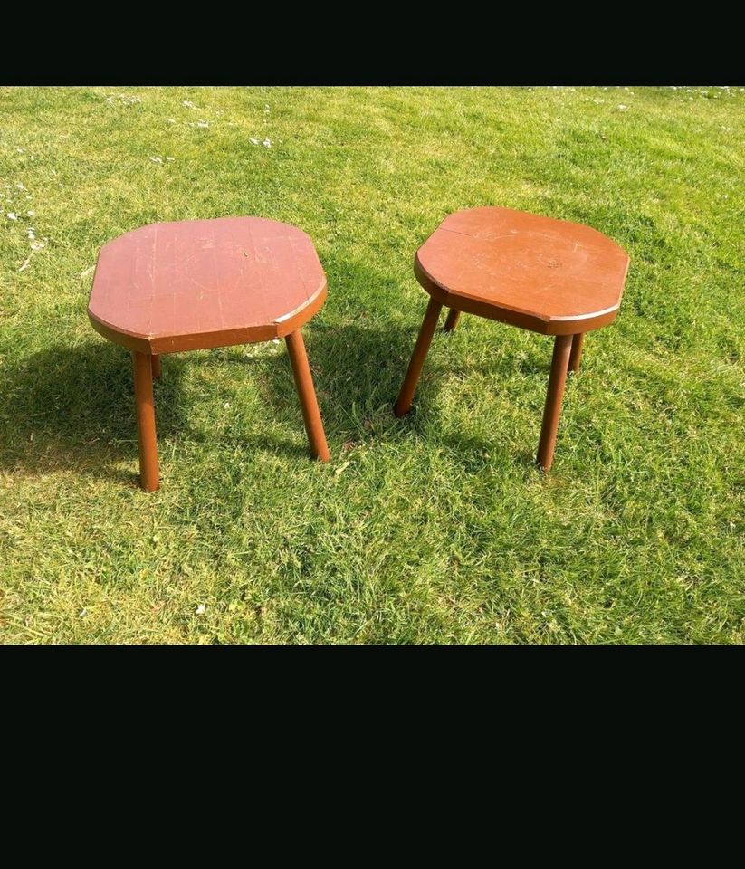 zwei Deko Tische aus Holz 40 cm hoch 39,5 x 39, 5 cm