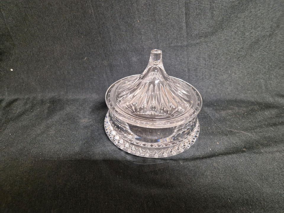 Nachtmann Bleikristall, Schale mit Deckel, Deckeldose