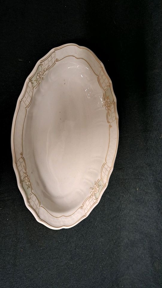 Hutschenreuther, Form Dresden, Gebäckschale