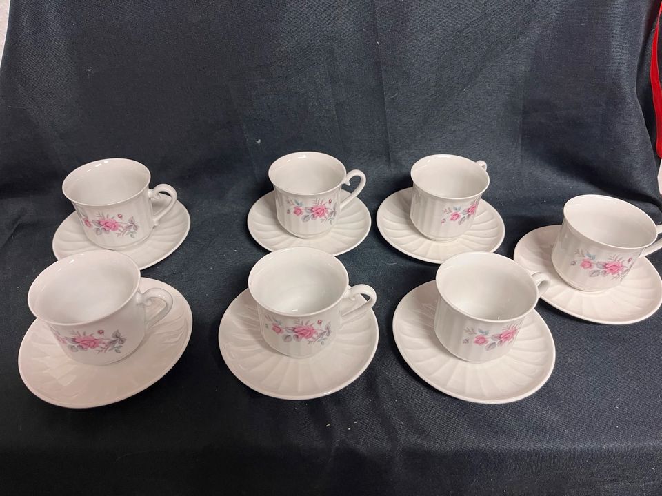 7x Kaffeetassen mit Unterteller Fena Porzellan