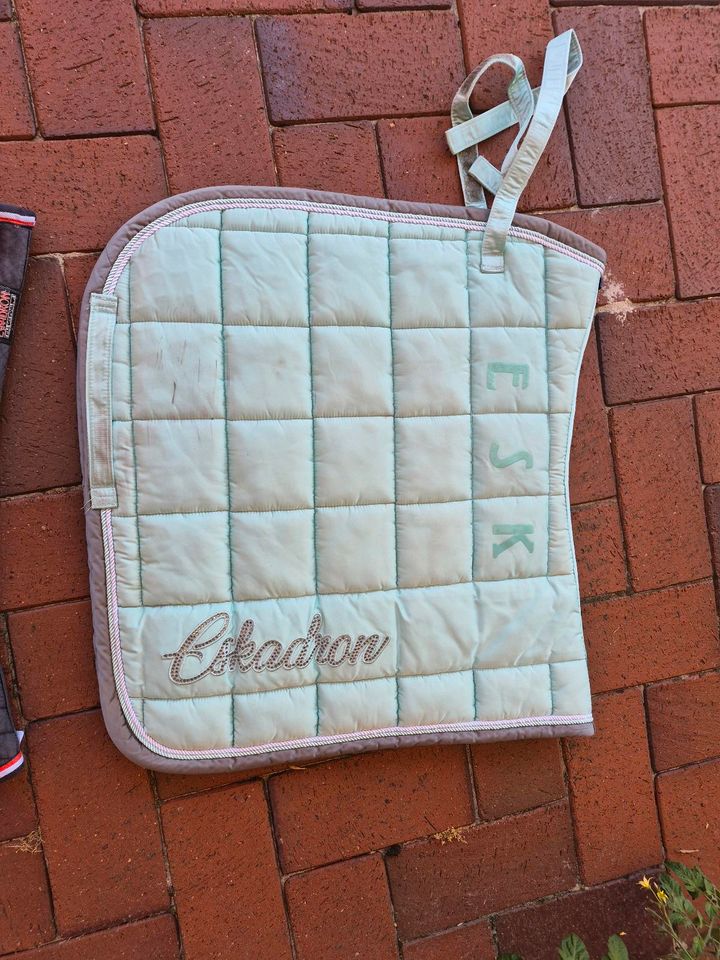Eskadron Dressur  Schabracke, Mint