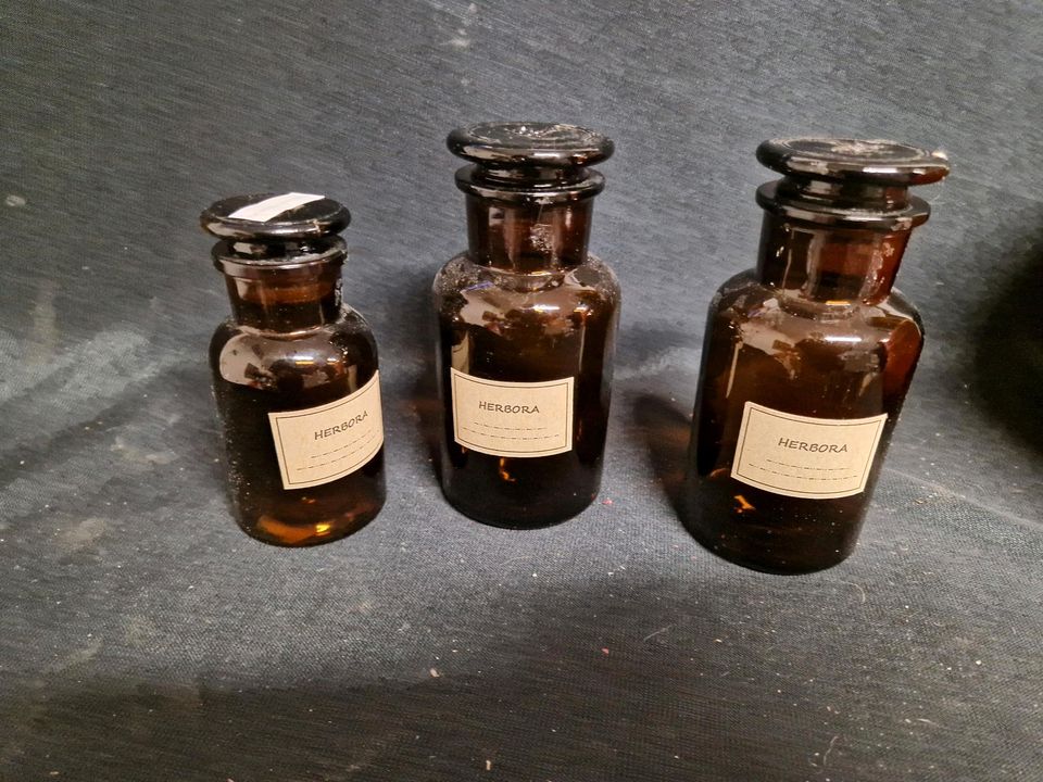 Apotheken Gläser,