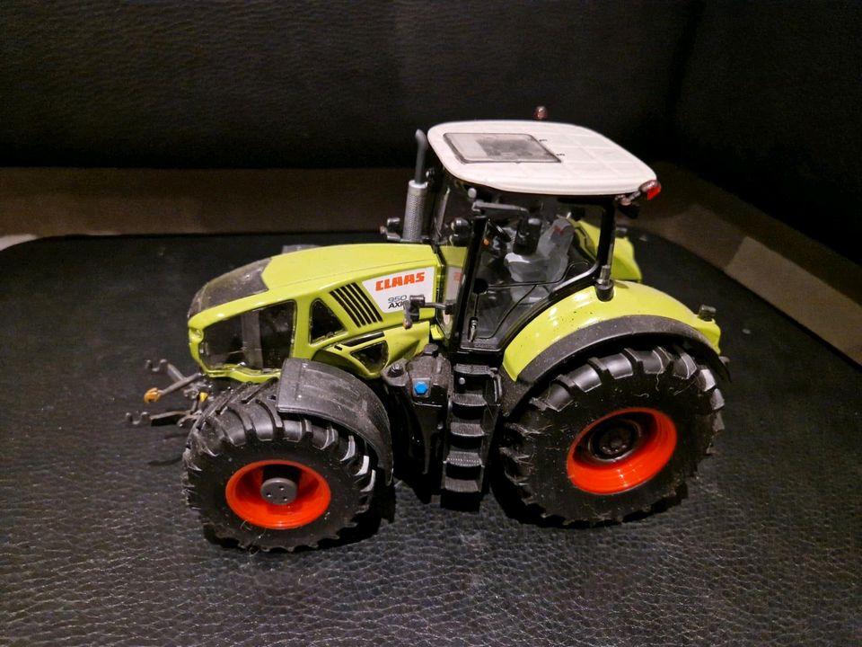 Wiking Claas Axion 950 1:32