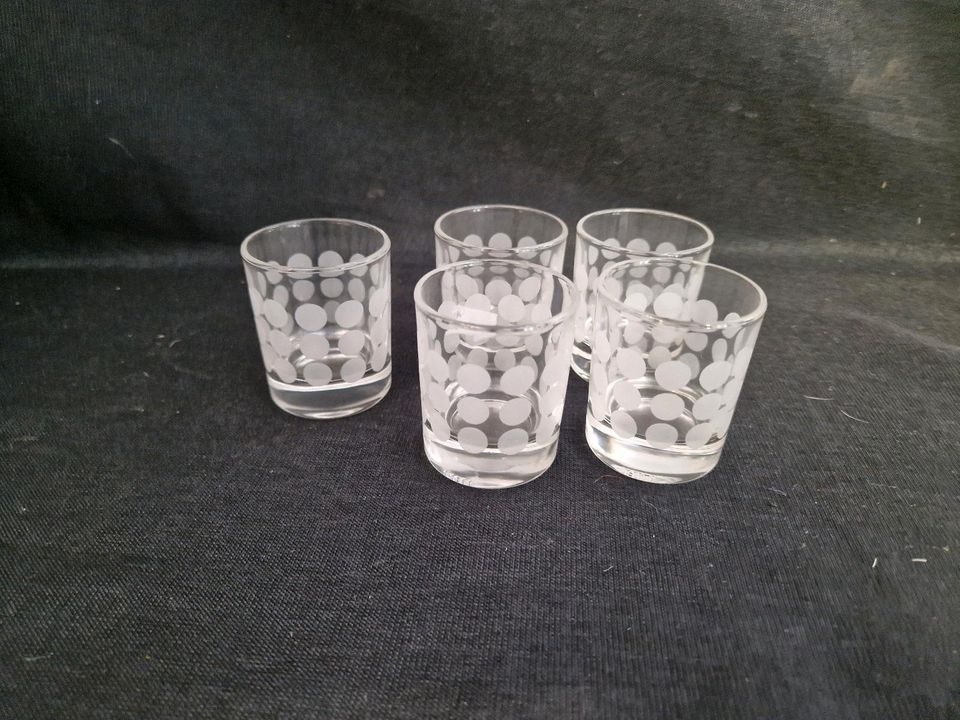5 Schnapsgläser Punkte 5,6 cm hoch