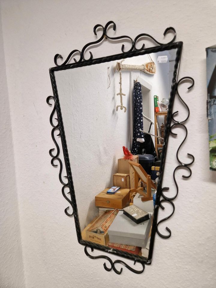 Spiegel Gusseisen
