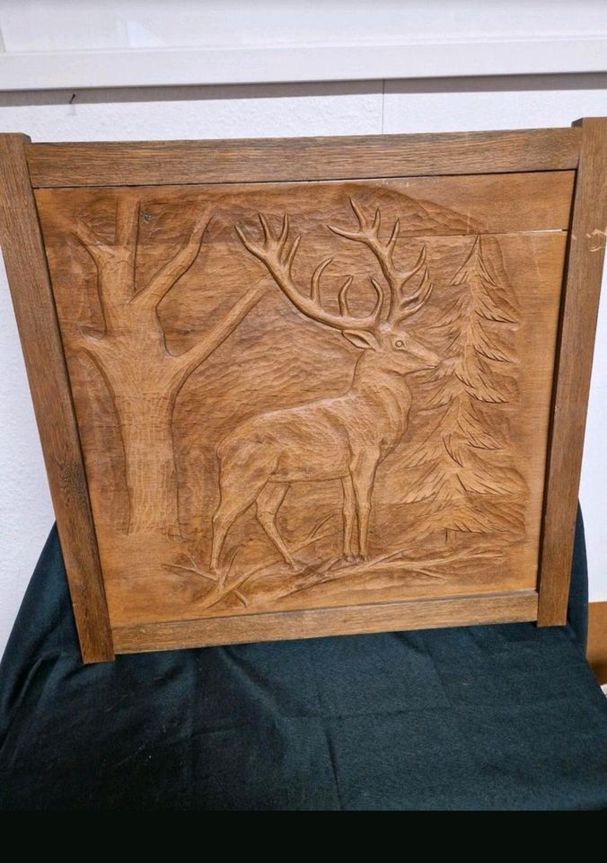 Bild mit Rehbock Holz geschnitzt 68,6 x 65,4 cm