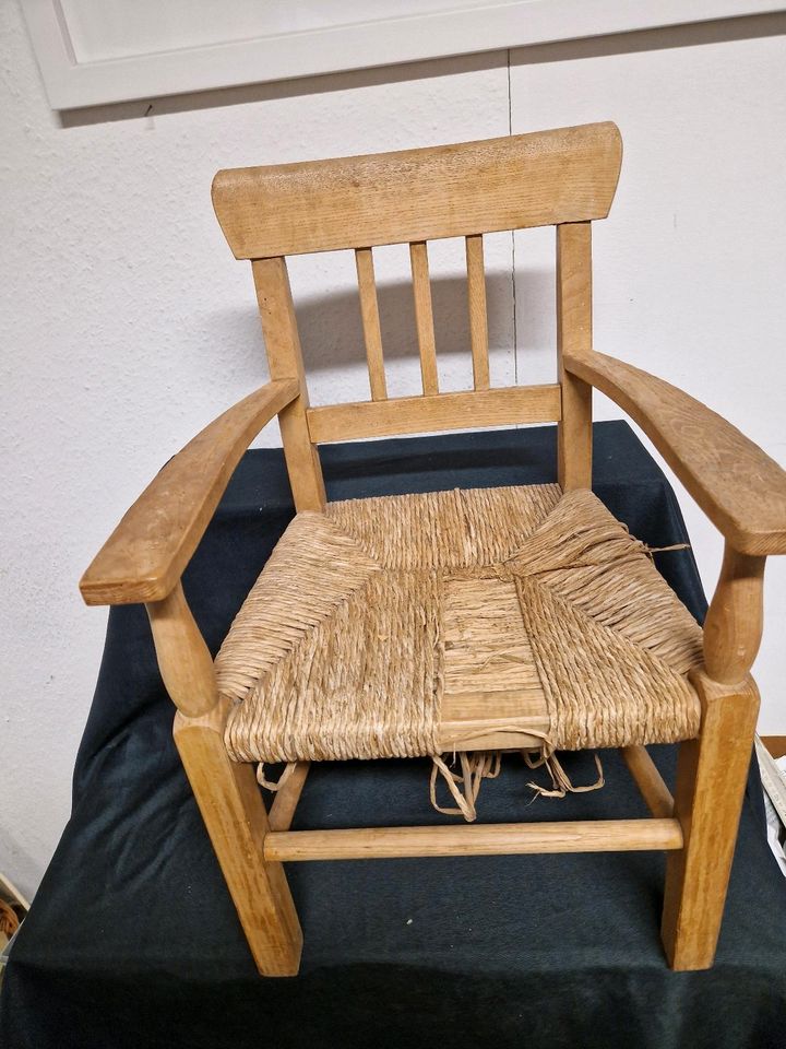 Kinderstuhl , Rattan