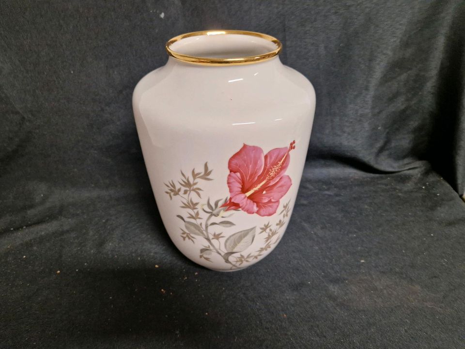 Bavaria, Vase Goldrand , Blume Jaegerelo