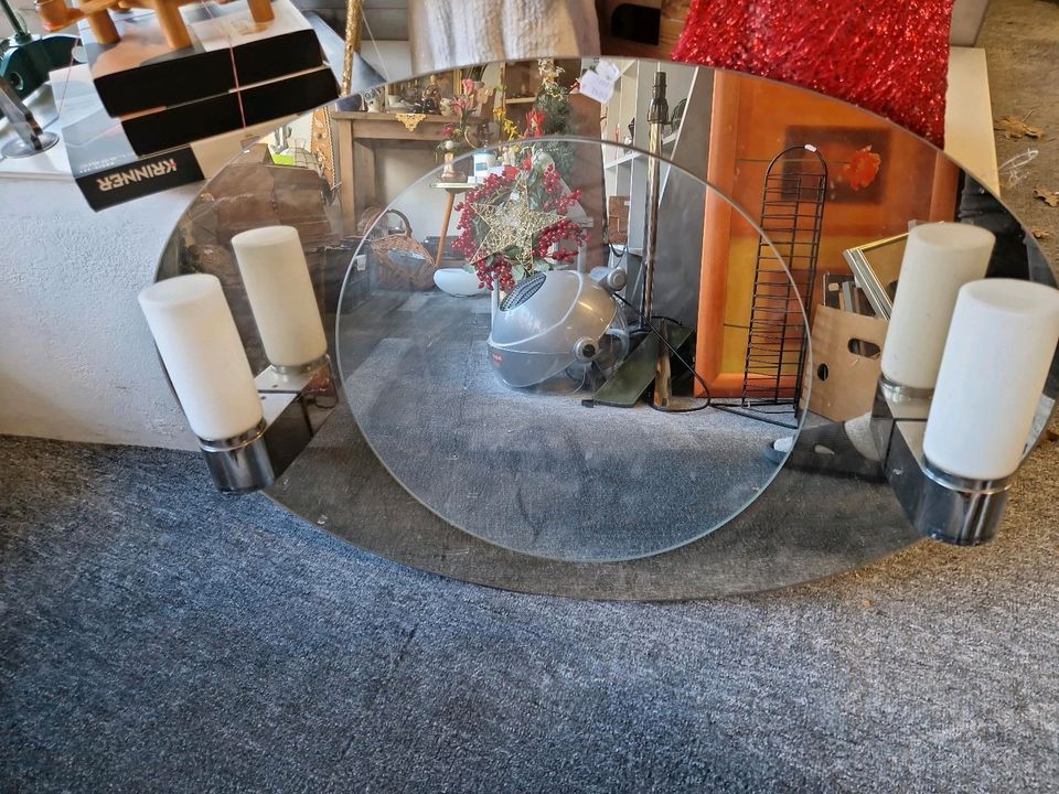 Badezimmer, Spiegel