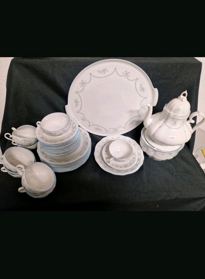 Schirnding , blau ,11 Teetassen ,Kuchenteller